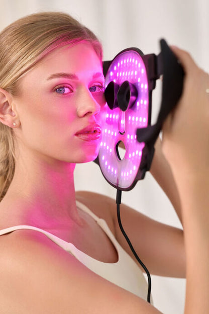 By Avella LED Face Mask. En exklusiv LED-ritual för din hudvård